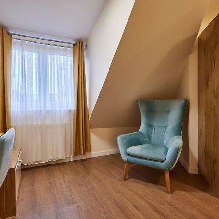 Hotel Isha Frankfurt am Main Bagian luar foto