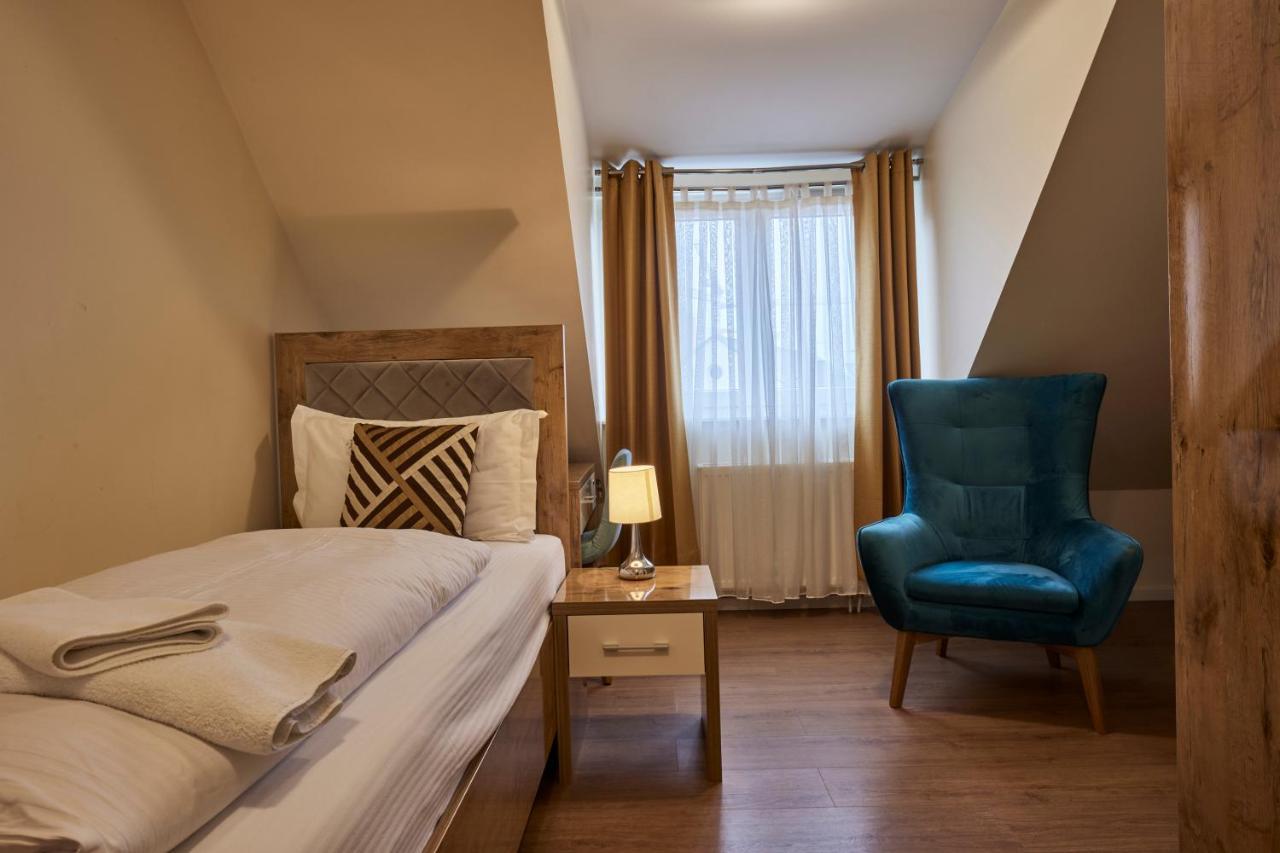 Hotel Isha Frankfurt am Main Bagian luar foto