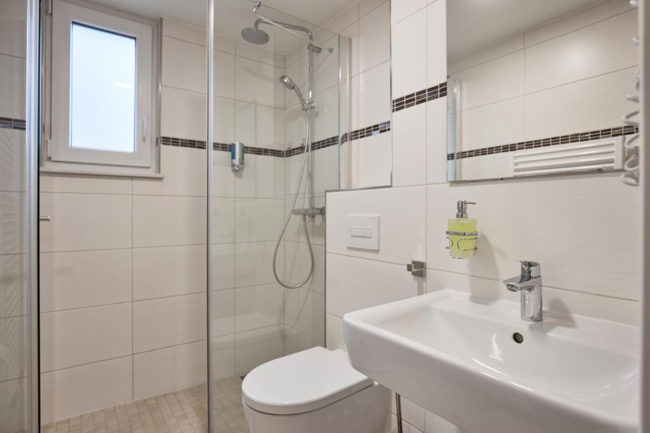 Hotel Isha Frankfurt am Main Bagian luar foto
